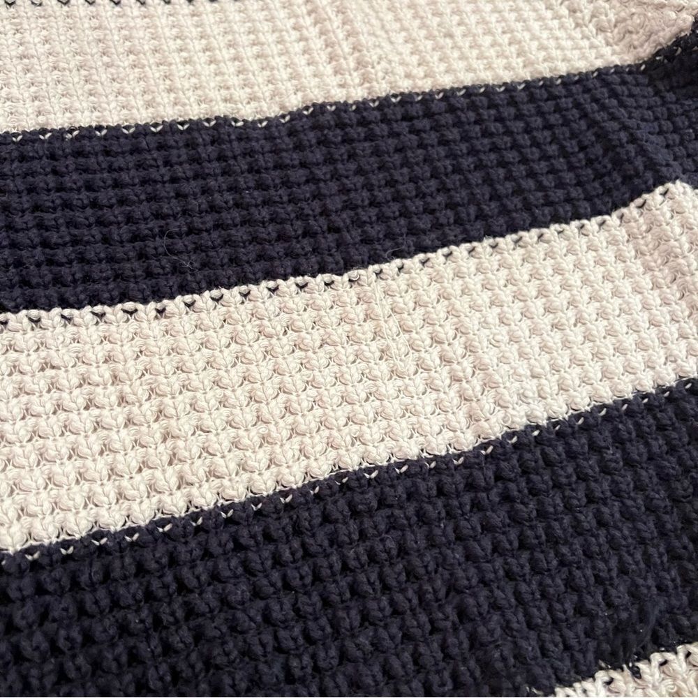 American Eagle Blue and White Striped Jegging Knit Sweatshirt Women’s Small - Picture 2 of 4